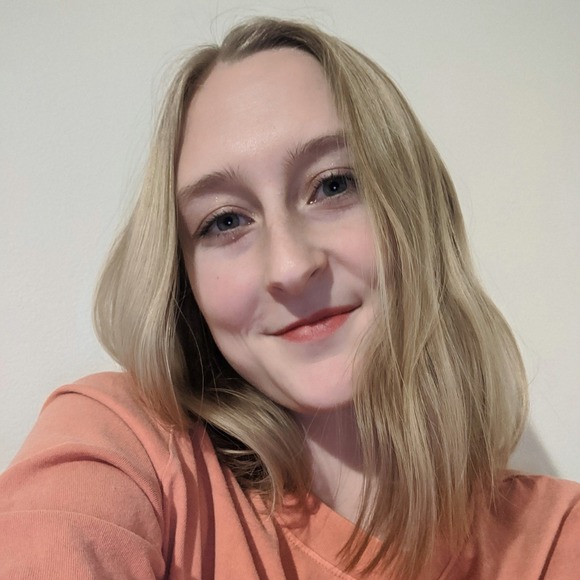 Meet your Posher, Tess - Picture 1 of 1